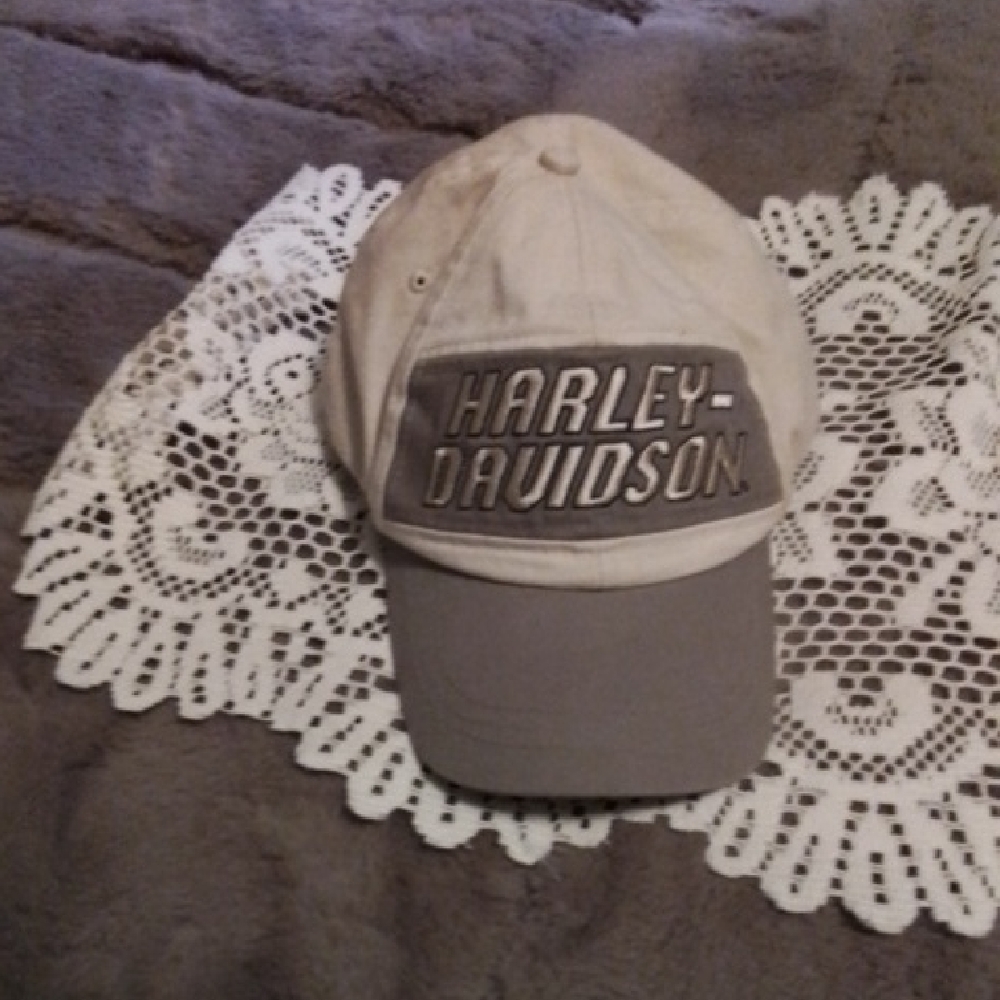Harley-Davidson Beige and Charcoal Hat